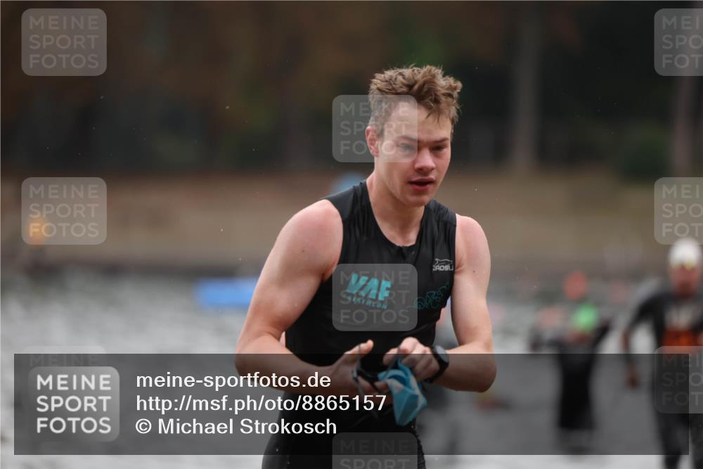 14.09.2025 - Stadtparktriathlon Michael Strokosch http://msf.ph/oto/8865157 14.09.2025 09:01:24 Schwimmen 386, 402, 403, 412, 436 meine-sportfotos.de