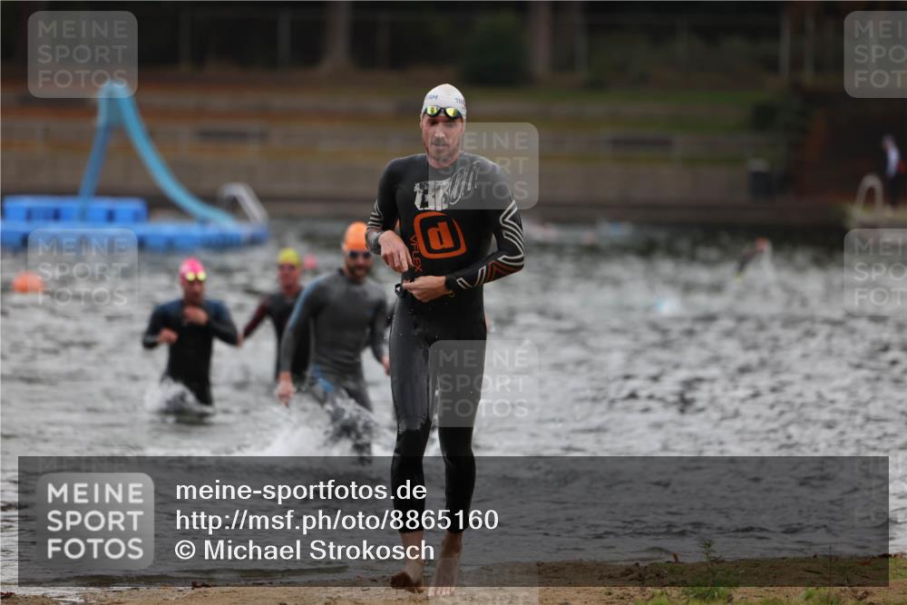 14.09.2025 - Stadtparktriathlon Michael Strokosch http://msf.ph/oto/8865160 14.09.2025 09:01:26 Schwimmen 386, 402, 403, 412, 436 meine-sportfotos.de