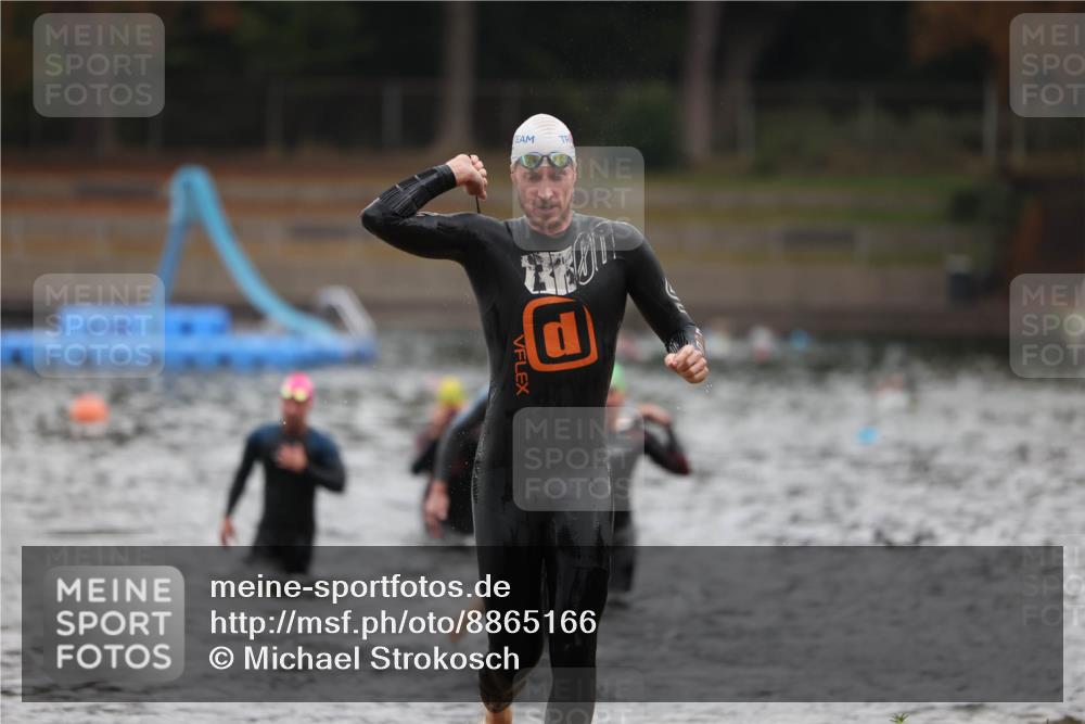 14.09.2025 - Stadtparktriathlon Michael Strokosch http://msf.ph/oto/8865166 14.09.2025 09:01:27 Schwimmen 386, 402, 403, 412, 436 meine-sportfotos.de