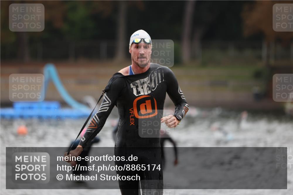 14.09.2025 - Stadtparktriathlon Michael Strokosch http://msf.ph/oto/8865174 14.09.2025 09:01:28 Schwimmen 386, 402, 404, 412, 422 meine-sportfotos.de