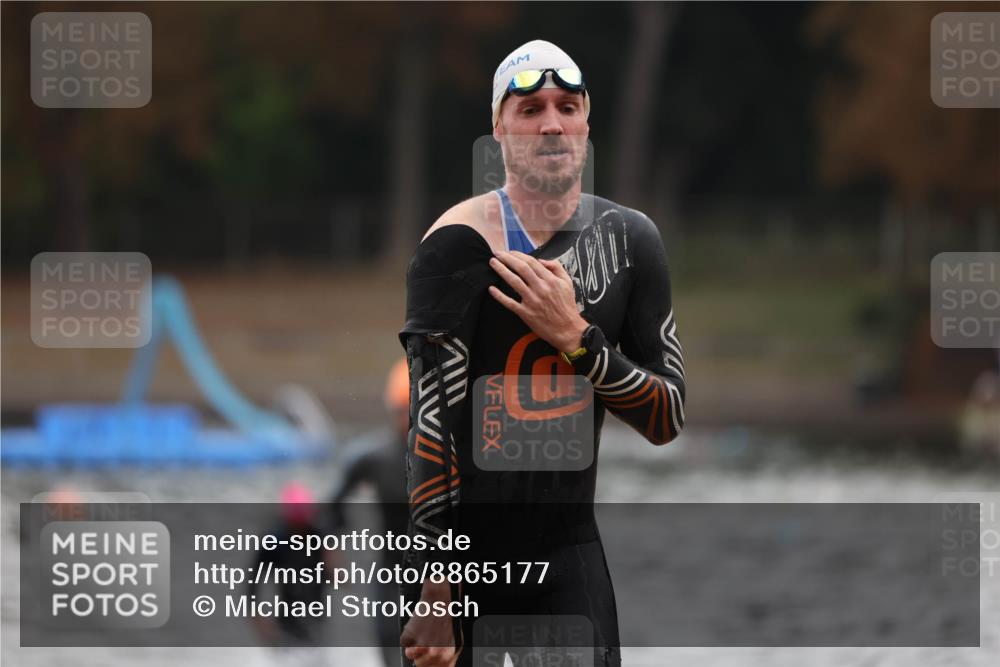14.09.2025 - Stadtparktriathlon Michael Strokosch http://msf.ph/oto/8865177 14.09.2025 09:01:29 Schwimmen 386, 402, 404, 412, 422 meine-sportfotos.de