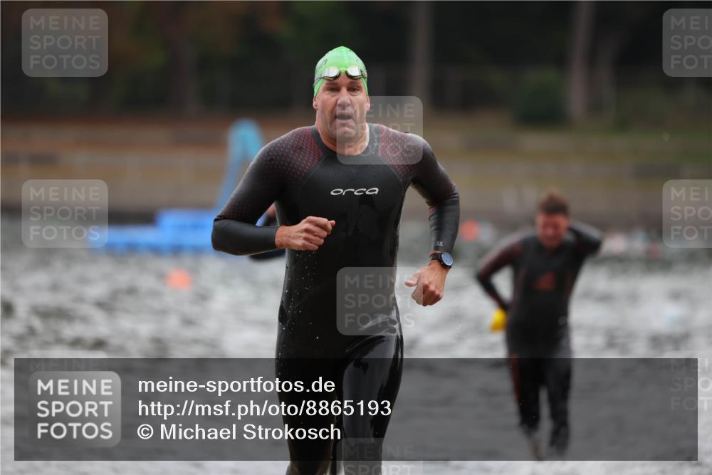 14.09.2025 - Stadtparktriathlon Michael Strokosch http://msf.ph/oto/8865193 14.09.2025 09:01:35 Schwimmen 386, 402, 404, 422 meine-sportfotos.de