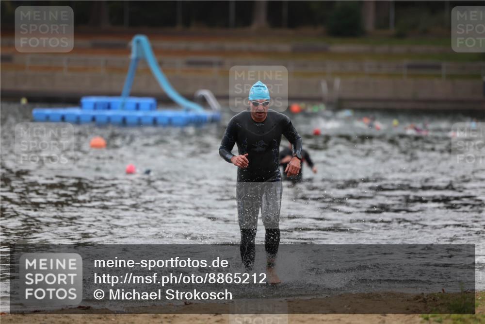 14.09.2025 - Stadtparktriathlon Michael Strokosch http://msf.ph/oto/8865212 14.09.2025 09:01:58 Schwimmen 397 meine-sportfotos.de