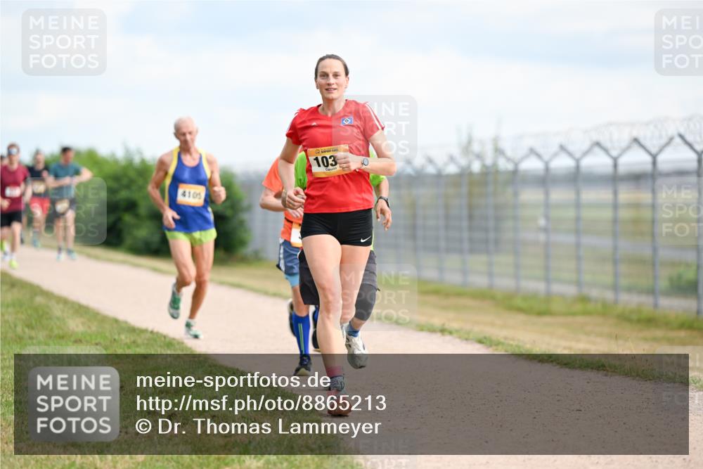 14.09.2025 - Airport Race Dr. Thomas Lammeyer http://msf.ph/oto/8865213 14.09.2025 12:05:38 Laufen 4105, 103, 10 meine-sportfotos.de