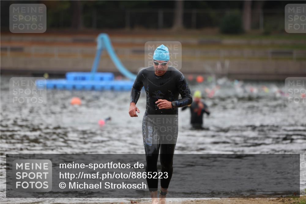 14.09.2025 - Stadtparktriathlon Michael Strokosch http://msf.ph/oto/8865223 14.09.2025 09:02:00 Schwimmen 397 meine-sportfotos.de