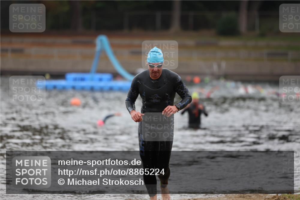 14.09.2025 - Stadtparktriathlon Michael Strokosch http://msf.ph/oto/8865224 14.09.2025 09:02:00 Schwimmen 397 meine-sportfotos.de