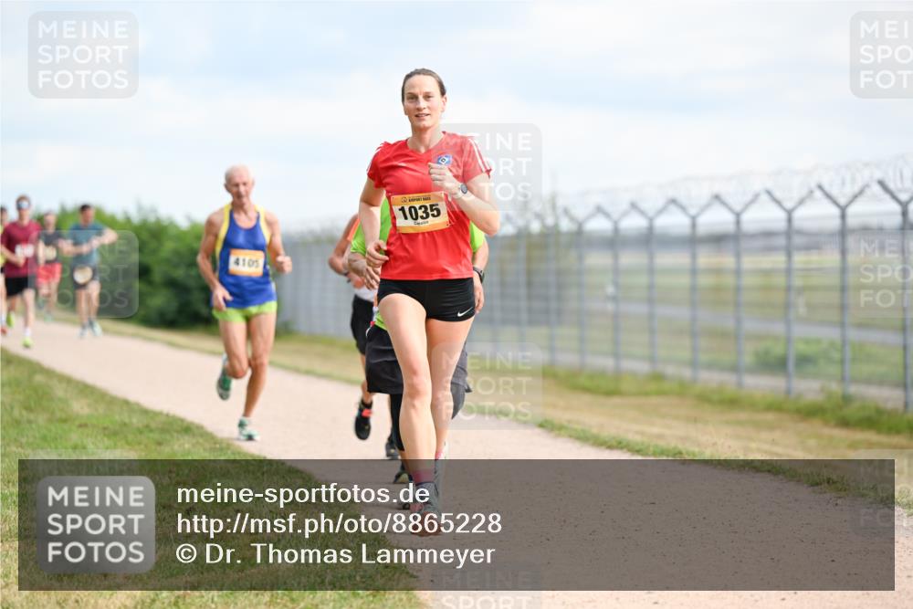 14.09.2025 - Airport Race Dr. Thomas Lammeyer http://msf.ph/oto/8865228 14.09.2025 12:05:39 Laufen 4105, 1035 meine-sportfotos.de