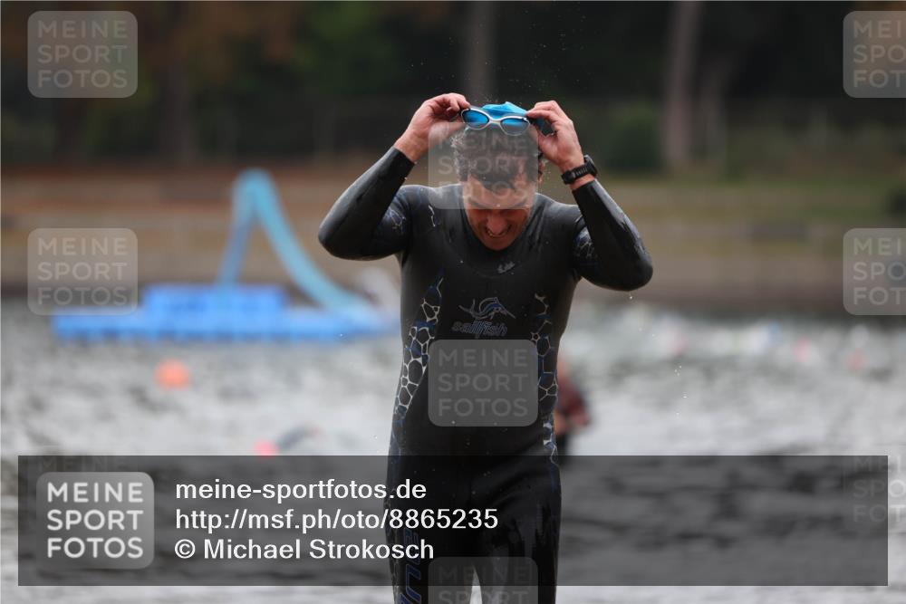 14.09.2025 - Stadtparktriathlon Michael Strokosch http://msf.ph/oto/8865235 14.09.2025 09:02:02 Schwimmen 397 meine-sportfotos.de