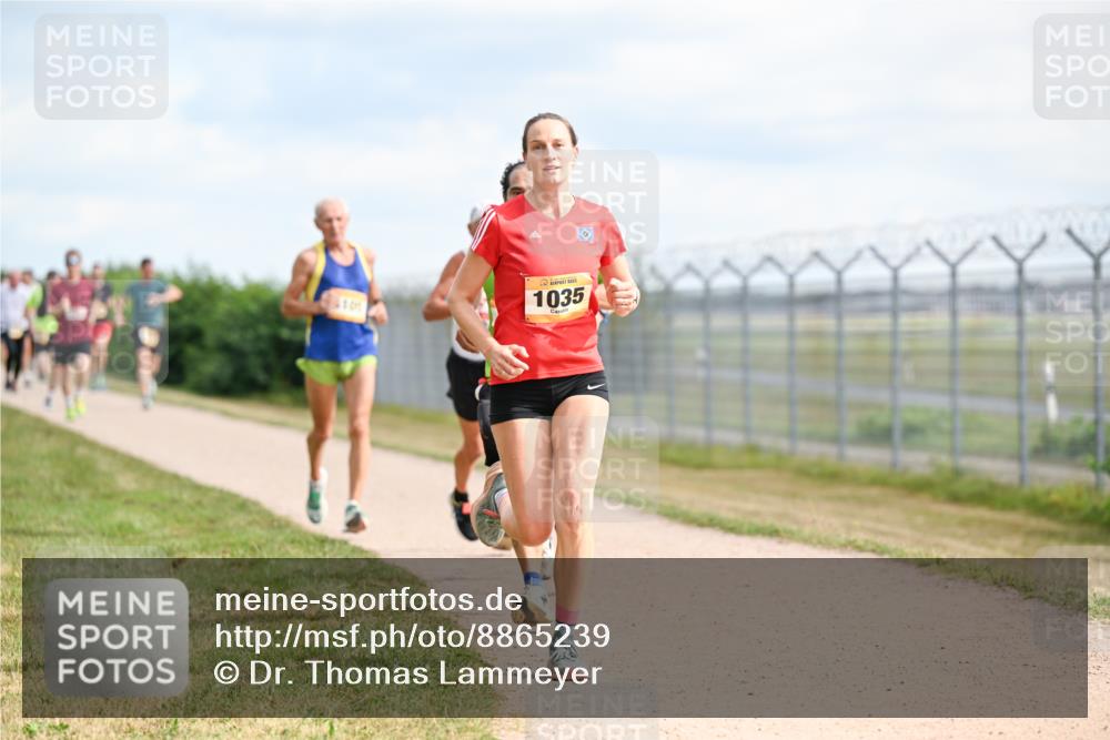 14.09.2025 - Airport Race Dr. Thomas Lammeyer http://msf.ph/oto/8865239 14.09.2025 12:05:39 Laufen 101, 1035 meine-sportfotos.de