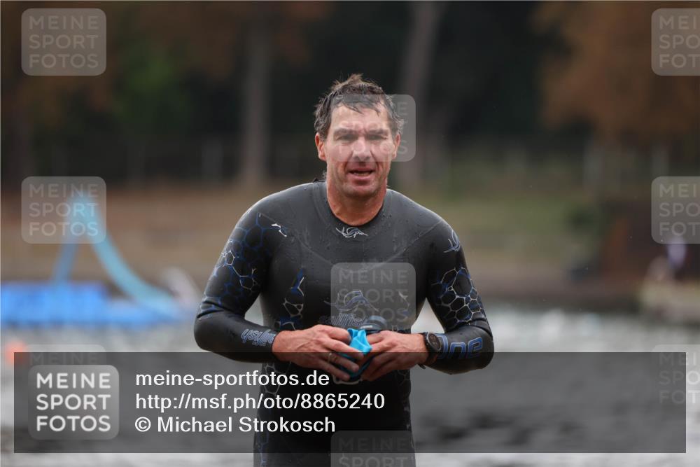 14.09.2025 - Stadtparktriathlon Michael Strokosch http://msf.ph/oto/8865240 14.09.2025 09:02:03 Schwimmen 397 meine-sportfotos.de