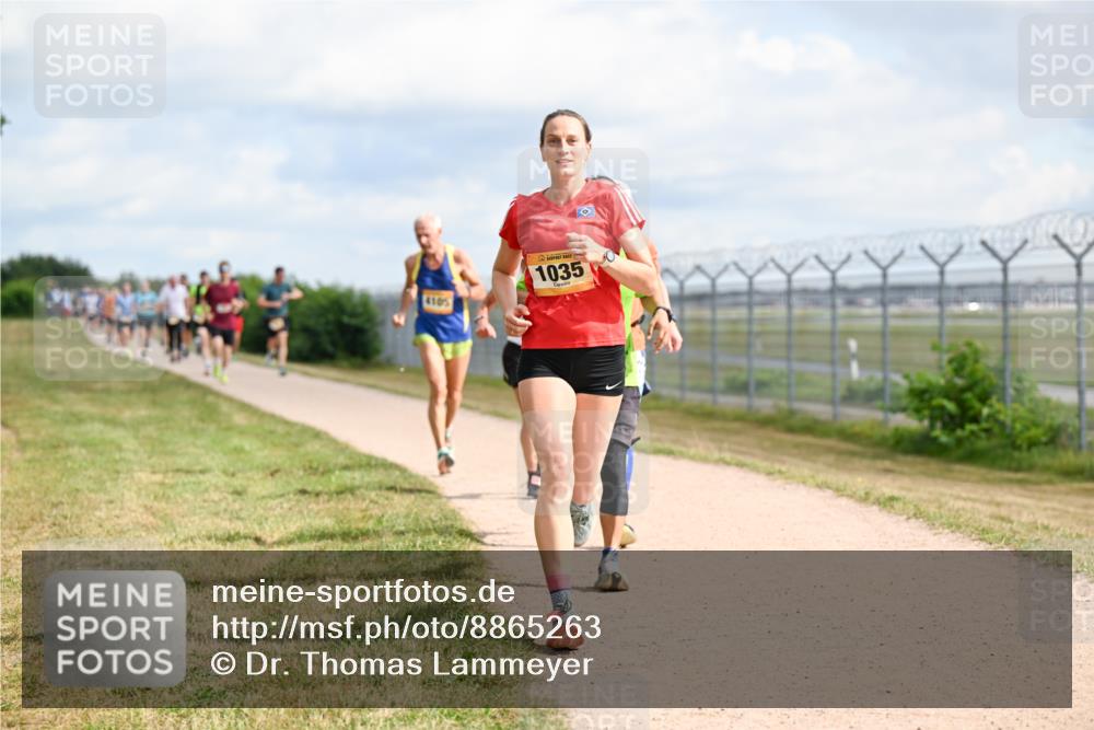 14.09.2025 - Airport Race Dr. Thomas Lammeyer http://msf.ph/oto/8865263 14.09.2025 12:05:40 Laufen 4105, 1035 meine-sportfotos.de