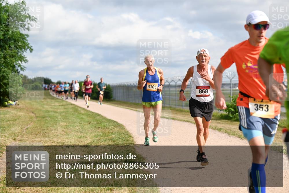 14.09.2025 - Airport Race Dr. Thomas Lammeyer http://msf.ph/oto/8865305 14.09.2025 12:05:43 Laufen 4105, 868, 353 meine-sportfotos.de