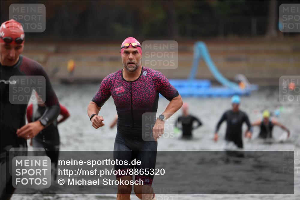 14.09.2025 - Stadtparktriathlon Michael Strokosch http://msf.ph/oto/8865320 14.09.2025 09:03:00 Schwimmen 393, 401, 425 meine-sportfotos.de