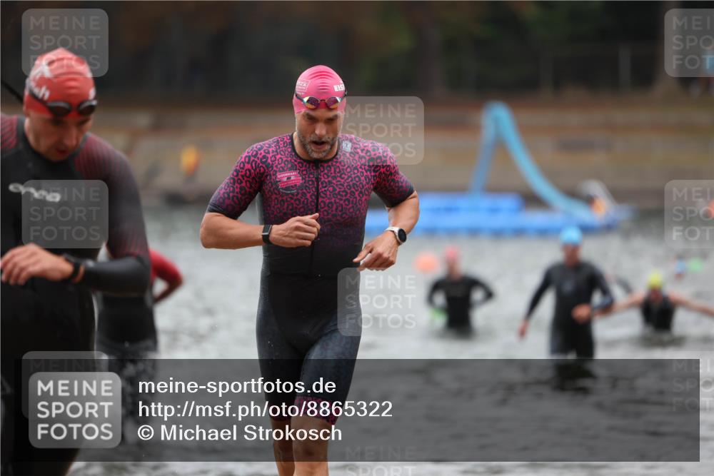 14.09.2025 - Stadtparktriathlon Michael Strokosch http://msf.ph/oto/8865322 14.09.2025 09:03:00 Schwimmen 393, 401, 425 meine-sportfotos.de