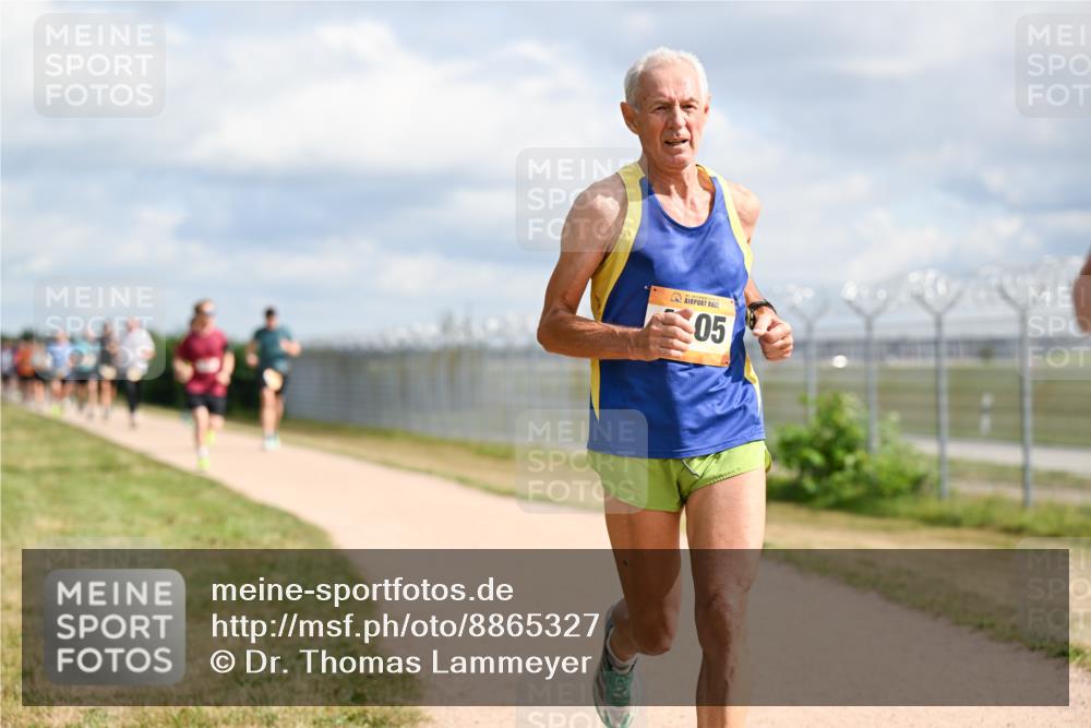 14.09.2025 - Airport Race Dr. Thomas Lammeyer http://msf.ph/oto/8865327 14.09.2025 12:05:44 Laufen 05 meine-sportfotos.de