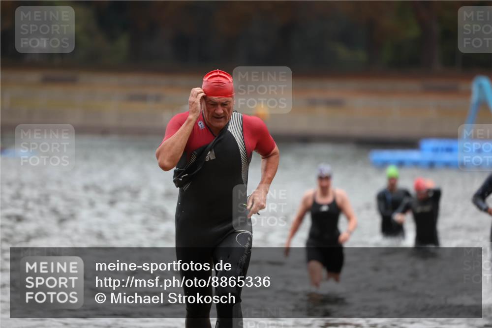 14.09.2025 - Stadtparktriathlon Michael Strokosch http://msf.ph/oto/8865336 14.09.2025 09:03:05 Schwimmen 382, 393, 400, 401, 410, 418, 425 meine-sportfotos.de
