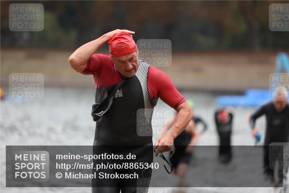 14.09.2025 - Stadtparktriathlon Michael Strokosch http://msf.ph/oto/8865340 14.09.2025 09:03:07 Schwimmen 382, 389, 392, 393, 400, 410, 418 meine-sportfotos.de