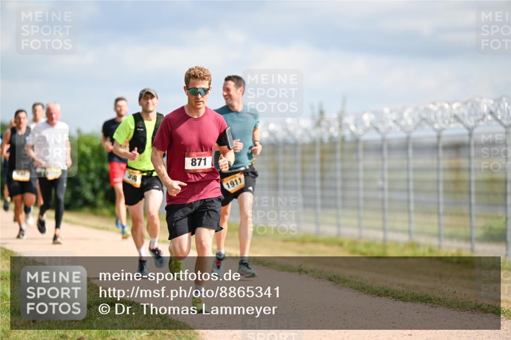 14.09.2025 - Airport Race Dr. Thomas Lammeyer http://msf.ph/oto/8865341 14.09.2025 12:05:47 Laufen 316, 871, 1911 meine-sportfotos.de