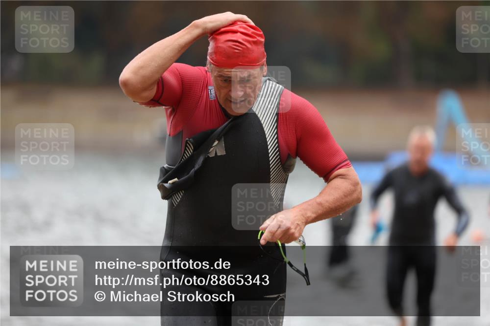 14.09.2025 - Stadtparktriathlon Michael Strokosch http://msf.ph/oto/8865343 14.09.2025 09:03:08 Schwimmen 382, 389, 392, 393, 400, 410, 418 meine-sportfotos.de