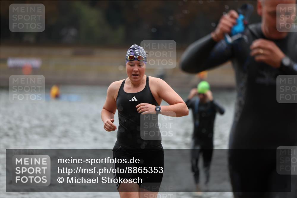 14.09.2025 - Stadtparktriathlon Michael Strokosch http://msf.ph/oto/8865353 14.09.2025 09:03:13 Schwimmen 382, 389, 392, 400, 410, 418, 430, 437 meine-sportfotos.de