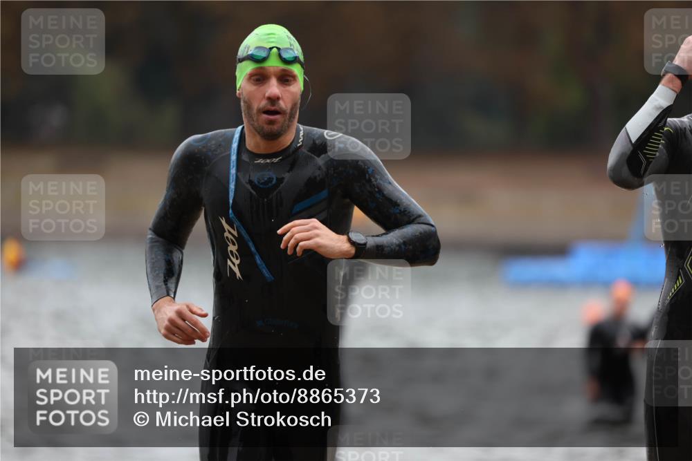14.09.2025 - Stadtparktriathlon Michael Strokosch http://msf.ph/oto/8865373 14.09.2025 09:03:18 Schwimmen 382, 387, 389, 392, 418, 430, 437 meine-sportfotos.de