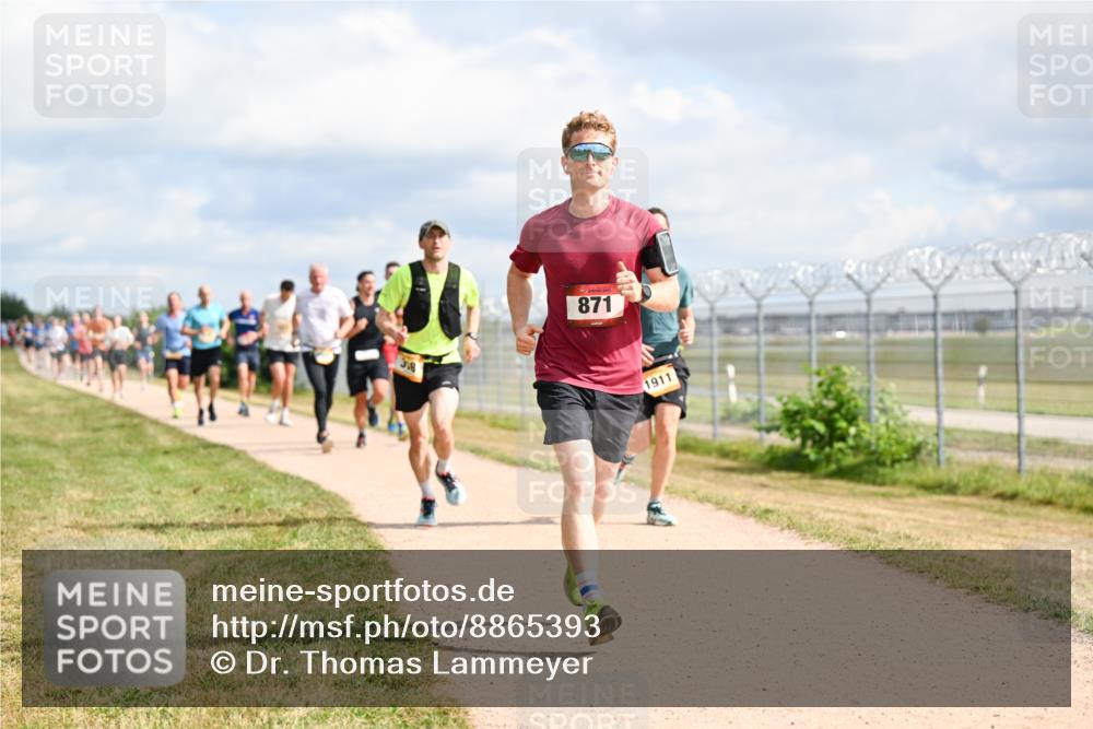 14.09.2025 - Airport Race Dr. Thomas Lammeyer http://msf.ph/oto/8865393 14.09.2025 12:05:50 Laufen 318, 871, 1911 meine-sportfotos.de