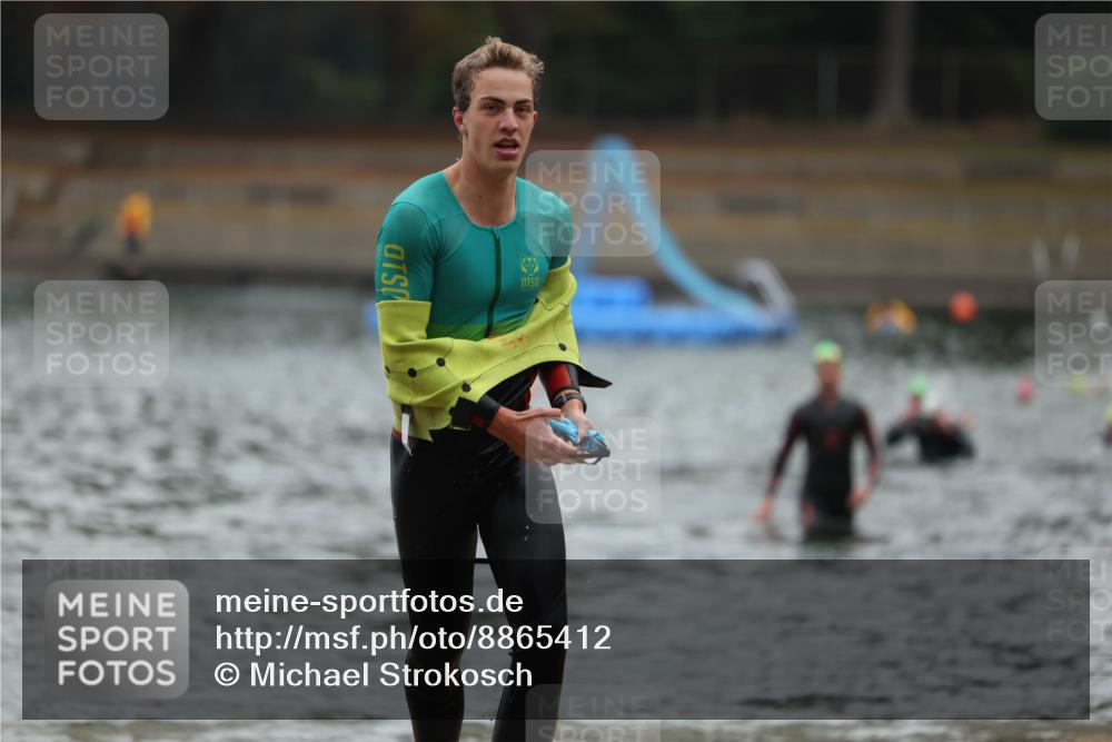 14.09.2025 - Stadtparktriathlon Michael Strokosch http://msf.ph/oto/8865412 14.09.2025 09:03:30 Schwimmen 387, 434 meine-sportfotos.de