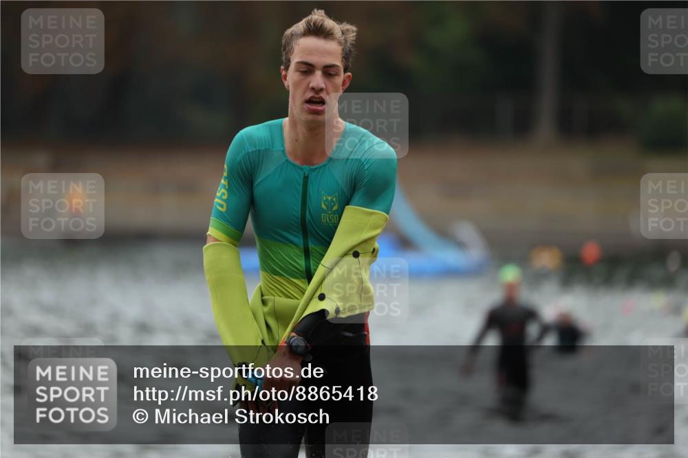14.09.2025 - Stadtparktriathlon Michael Strokosch http://msf.ph/oto/8865418 14.09.2025 09:03:31 Schwimmen 387, 434 meine-sportfotos.de