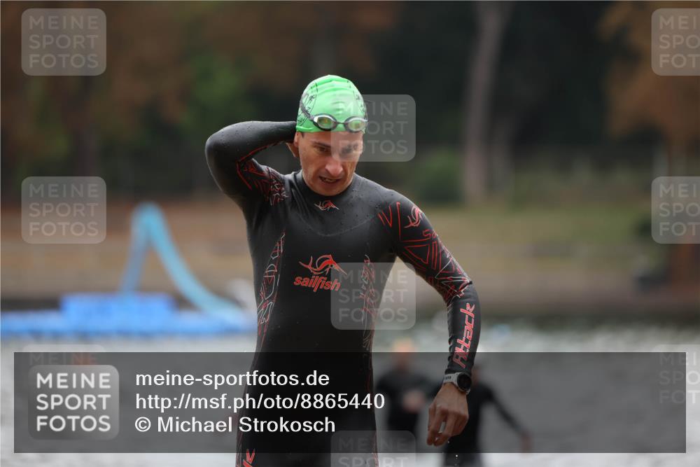 14.09.2025 - Stadtparktriathlon Michael Strokosch http://msf.ph/oto/8865440 14.09.2025 09:03:44 Schwimmen 381, 391 meine-sportfotos.de