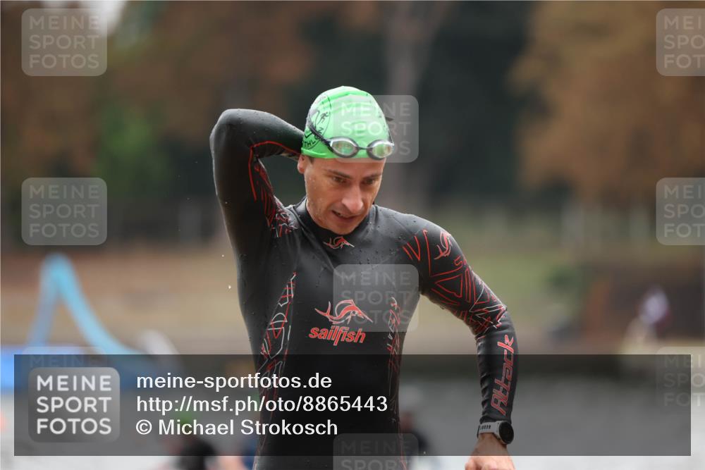 14.09.2025 - Stadtparktriathlon Michael Strokosch http://msf.ph/oto/8865443 14.09.2025 09:03:44 Schwimmen 381, 391 meine-sportfotos.de