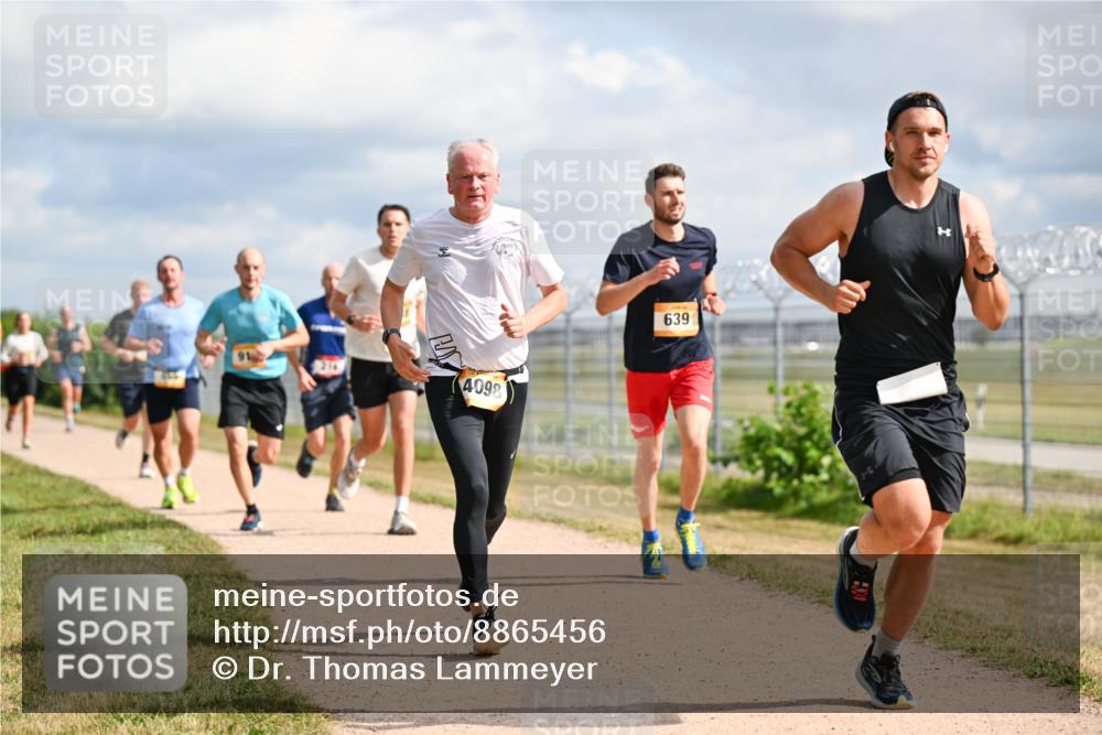 14.09.2025 - Airport Race Dr. Thomas Lammeyer http://msf.ph/oto/8865456 14.09.2025 12:05:54 Laufen 91, 210, 4098, 639 meine-sportfotos.de