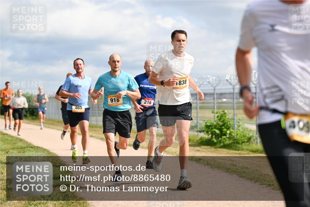 14.09.2025 - Airport Race Dr. Thomas Lammeyer http://msf.ph/oto/8865480 14.09.2025 12:05:56 Laufen 838, 465, 918, 216, 409 meine-sportfotos.de