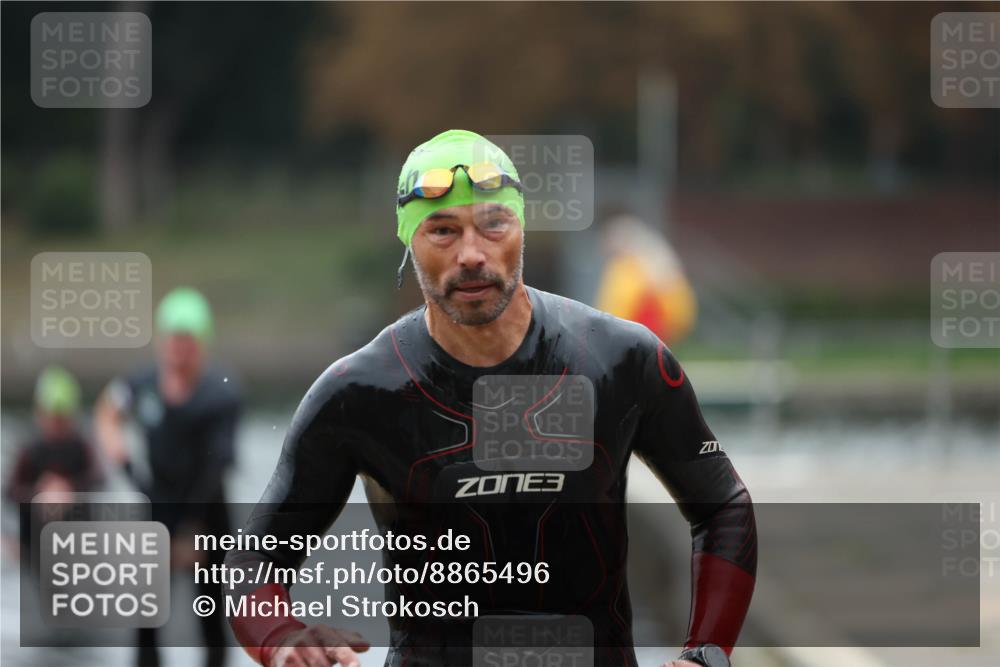 14.09.2025 - Stadtparktriathlon Michael Strokosch http://msf.ph/oto/8865496 14.09.2025 09:03:59 Schwimmen 379, 383, 398, 406, 421 meine-sportfotos.de