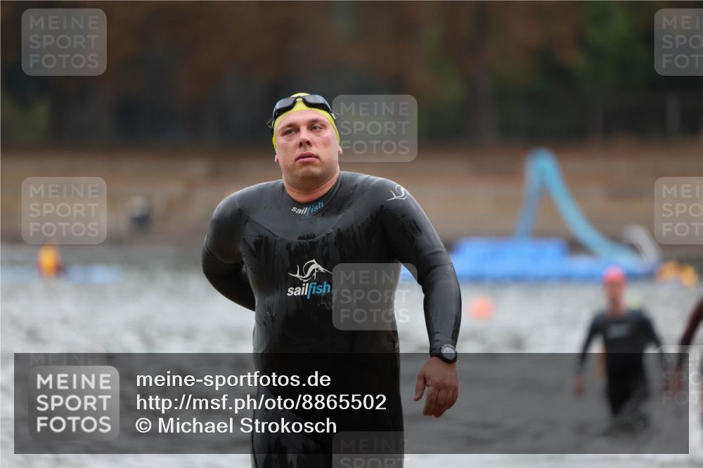14.09.2025 - Stadtparktriathlon Michael Strokosch http://msf.ph/oto/8865502 14.09.2025 09:04:02 Schwimmen 379, 398, 406, 420, 421, 423 meine-sportfotos.de