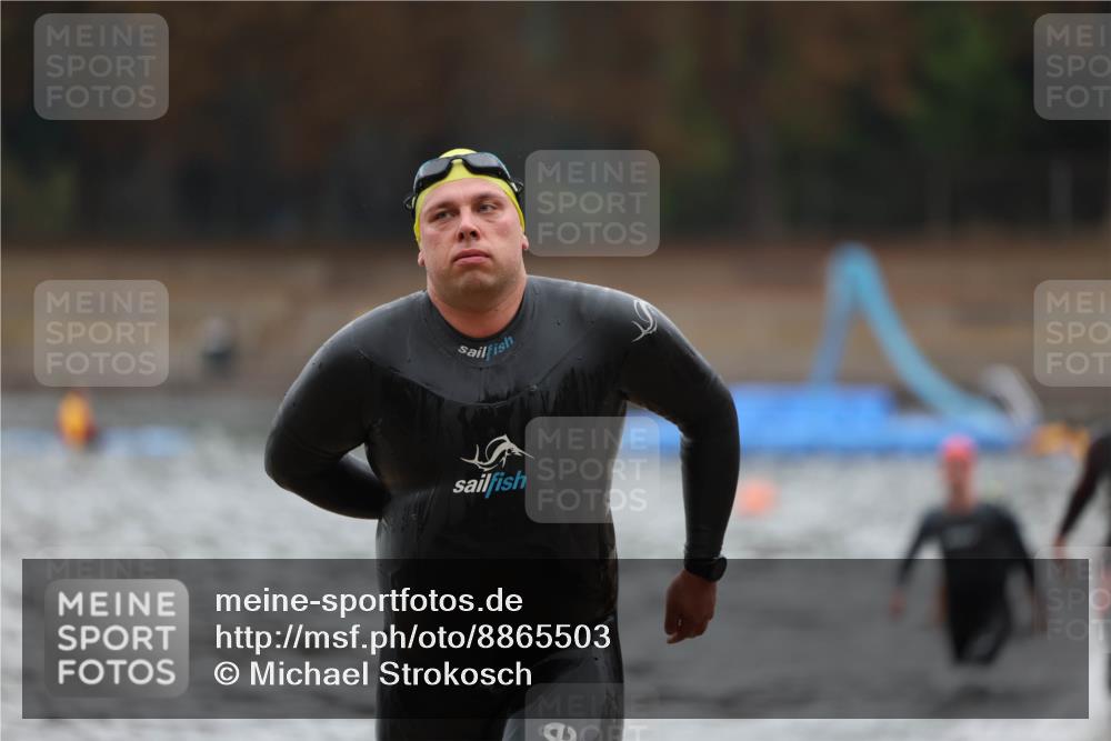 14.09.2025 - Stadtparktriathlon Michael Strokosch http://msf.ph/oto/8865503 14.09.2025 09:04:02 Schwimmen 379, 398, 406, 420, 421, 423 meine-sportfotos.de