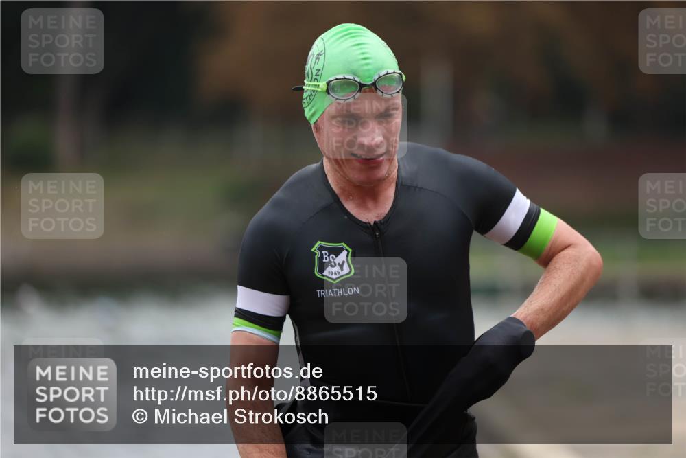 14.09.2025 - Stadtparktriathlon Michael Strokosch http://msf.ph/oto/8865515 14.09.2025 09:04:04 Schwimmen 379, 395, 398, 420, 421, 423 meine-sportfotos.de