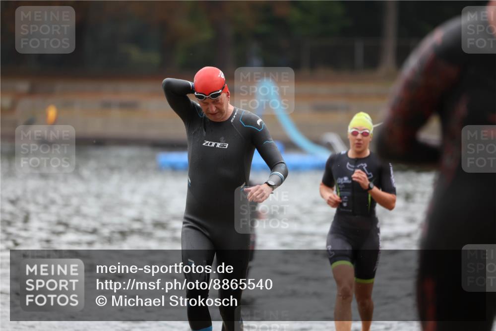 14.09.2025 - Stadtparktriathlon Michael Strokosch http://msf.ph/oto/8865540 14.09.2025 09:04:12 Schwimmen 395, 398, 399, 420, 423 meine-sportfotos.de