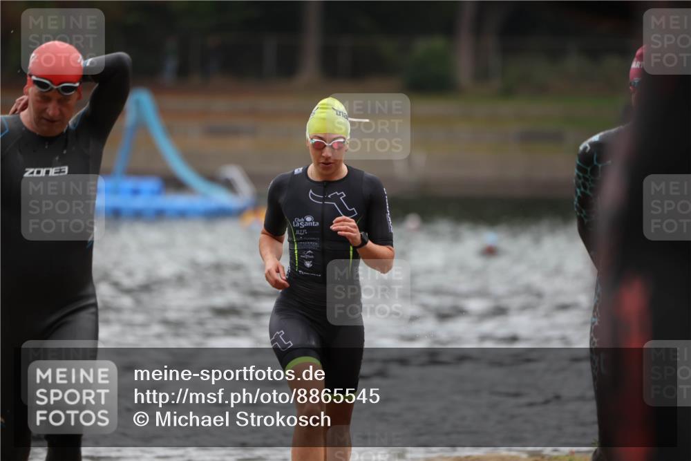 14.09.2025 - Stadtparktriathlon Michael Strokosch http://msf.ph/oto/8865545 14.09.2025 09:04:13 Schwimmen 395, 398, 399, 420, 423 meine-sportfotos.de