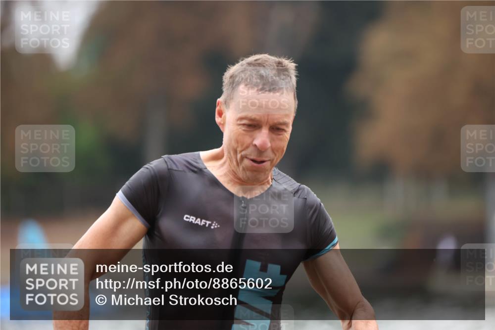 14.09.2025 - Stadtparktriathlon Michael Strokosch http://msf.ph/oto/8865602 14.09.2025 09:04:59 Schwimmen 432 meine-sportfotos.de