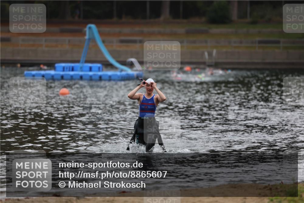 14.09.2025 - Stadtparktriathlon Michael Strokosch http://msf.ph/oto/8865607 14.09.2025 09:05:15 Schwimmen 415 meine-sportfotos.de