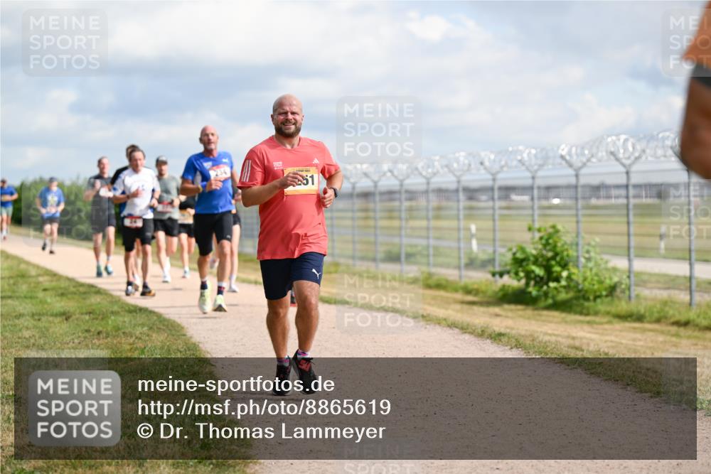 14.09.2025 - Airport Race Dr. Thomas Lammeyer http://msf.ph/oto/8865619 14.09.2025 12:06:05 Laufen 51 meine-sportfotos.de