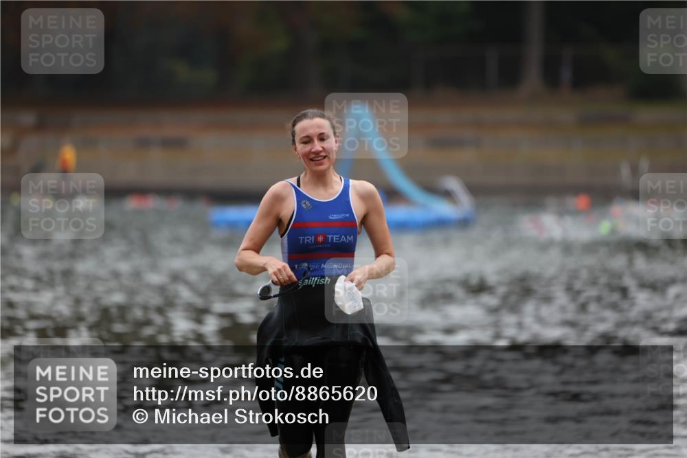 14.09.2025 - Stadtparktriathlon Michael Strokosch http://msf.ph/oto/8865620 14.09.2025 09:05:22 Schwimmen 415 meine-sportfotos.de