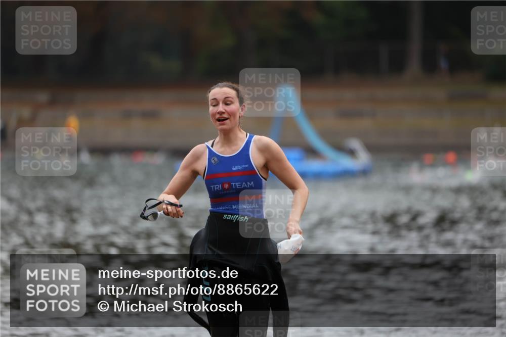 14.09.2025 - Stadtparktriathlon Michael Strokosch http://msf.ph/oto/8865622 14.09.2025 09:05:22 Schwimmen 415 meine-sportfotos.de