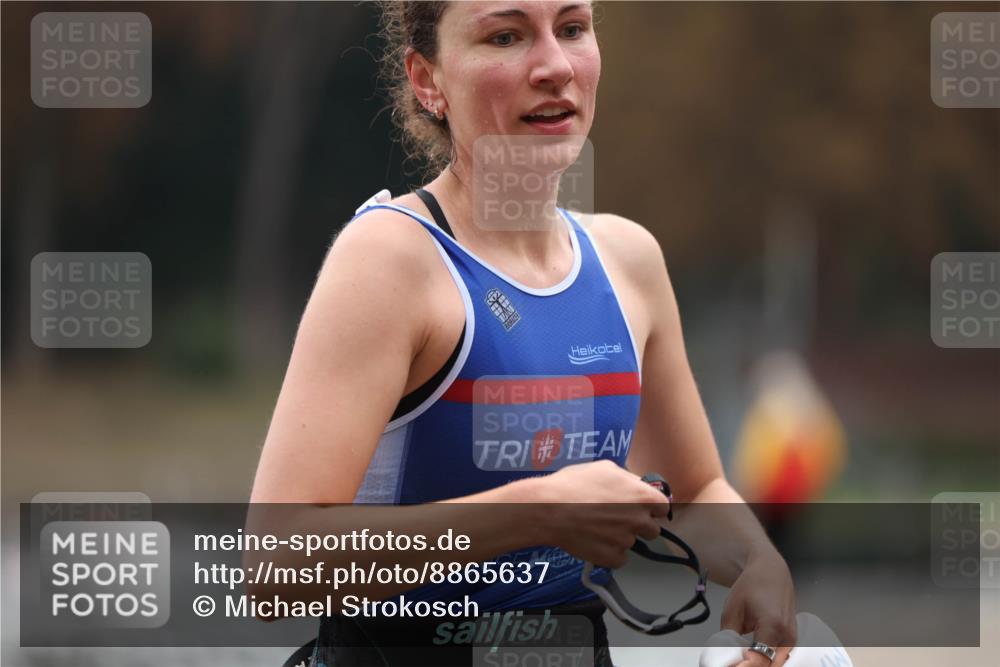 14.09.2025 - Stadtparktriathlon Michael Strokosch http://msf.ph/oto/8865637 14.09.2025 09:05:25 Schwimmen 415 meine-sportfotos.de