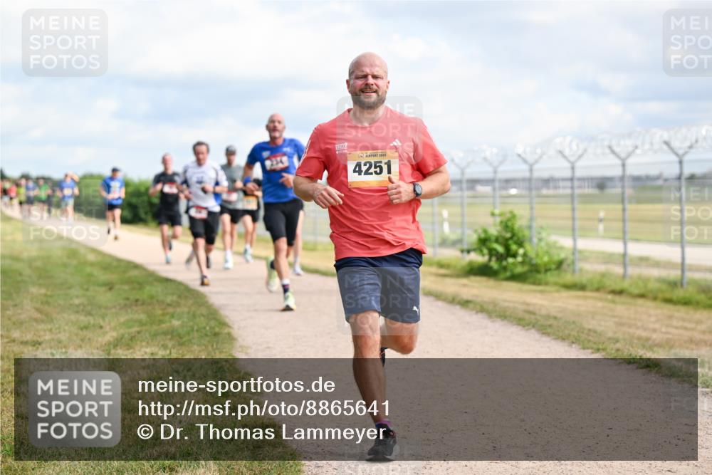 14.09.2025 - Airport Race Dr. Thomas Lammeyer http://msf.ph/oto/8865641 14.09.2025 12:06:06 Laufen 4251 meine-sportfotos.de