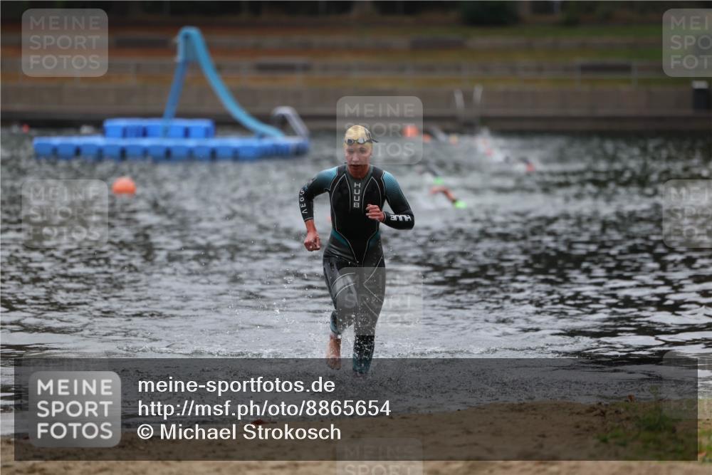 14.09.2025 - Stadtparktriathlon Michael Strokosch http://msf.ph/oto/8865654 14.09.2025 09:10:28 Schwimmen 473 meine-sportfotos.de