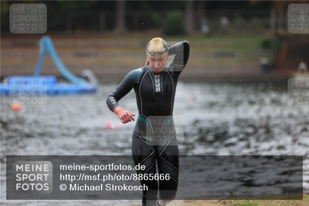 14.09.2025 - Stadtparktriathlon Michael Strokosch http://msf.ph/oto/8865666 14.09.2025 09:10:31 Schwimmen 473 meine-sportfotos.de