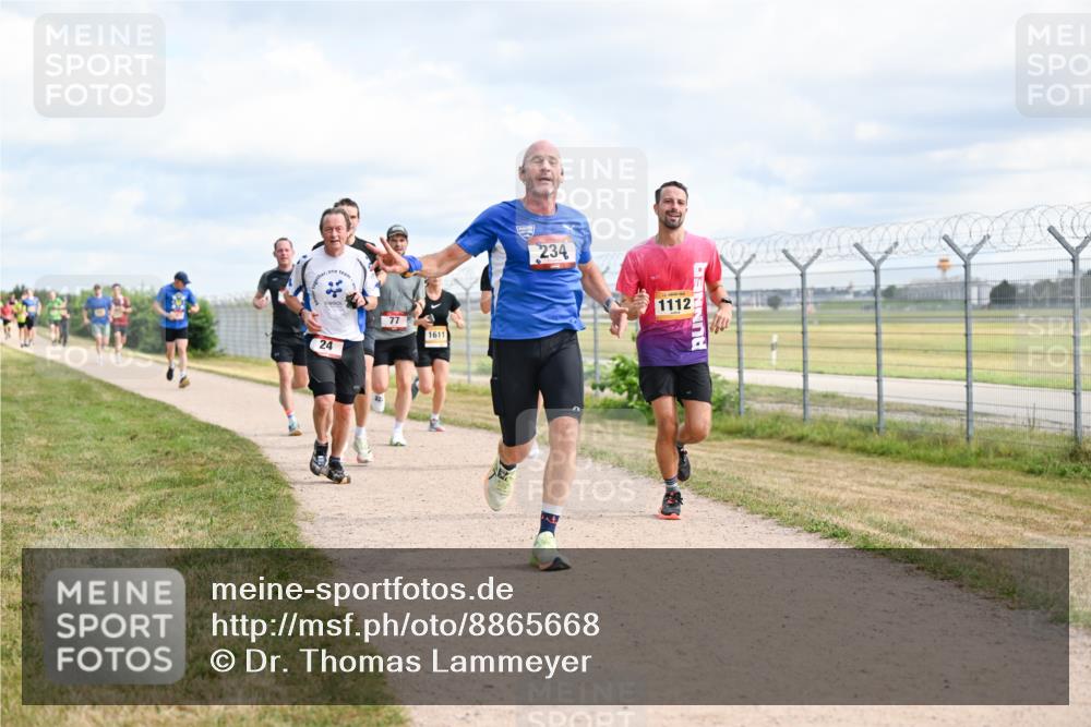 14.09.2025 - Airport Race Dr. Thomas Lammeyer http://msf.ph/oto/8865668 14.09.2025 12:06:08 Laufen 24, 77, 1611, 234, 1112 meine-sportfotos.de