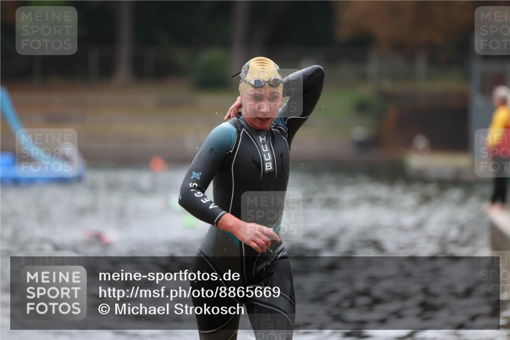 14.09.2025 - Stadtparktriathlon Michael Strokosch http://msf.ph/oto/8865669 14.09.2025 09:10:32 Schwimmen 473 meine-sportfotos.de