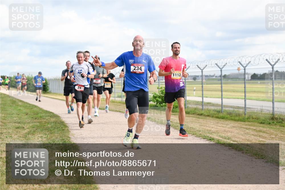 14.09.2025 - Airport Race Dr. Thomas Lammeyer http://msf.ph/oto/8865671 14.09.2025 12:06:08 Laufen 24, 77, 1611, 234, 1112 meine-sportfotos.de